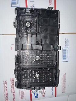 03-07 Chevy Express Engine Fuse Box Relay Junction Block 15226192 4.8L