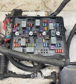 06-11 CHEVY IMPALA Engine Fuse Relay Box Circuit Block Assembly withPolice Package