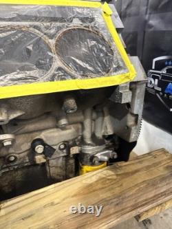 2005 Chevy Corvette C6 LS2 6.0L ENGINE CYLINDER BLOCK OEM 10AD (DAMAGE)