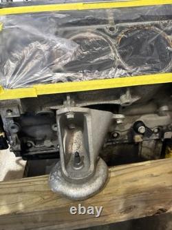 2005 Chevy Corvette C6 LS2 6.0L ENGINE CYLINDER BLOCK OEM 10AD (DAMAGE)