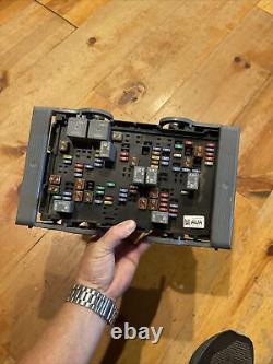 2007-2013 Chevy Silverado GMC Sierra 5.3L Engine Fuse Box Block 22798215 OEM