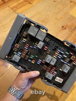 2007-2013 Chevy Silverado GMC Sierra 5.3L Engine Fuse Box Block 22798215 OEM