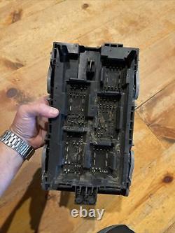 2007-2013 Chevy Silverado GMC Sierra 5.3L Engine Fuse Box Block 22798215 OEM