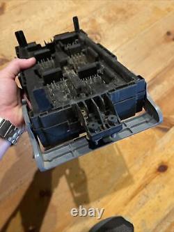 2007-2013 Chevy Silverado GMC Sierra 5.3L Engine Fuse Box Block 22798215 OEM