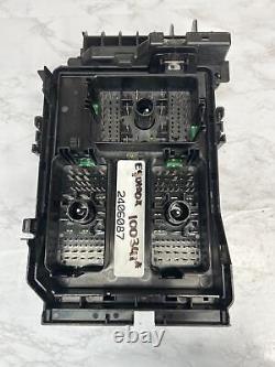 Chevrolet Equinox engine fuse box 2018 to 2023 relay block assy OEM 84582317