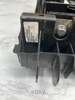 Chevrolet Equinox engine fuse box 2018 to 2023 relay block assy OEM 84582317