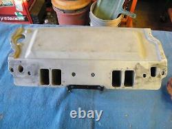 EDELBROCK VICTOR INTAKE MANIFOLD 2950 SMALL BLOCK CHEVY Comes with 1.75 Spacer