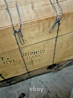 GM 861959 The complete lower section block of the 454 engine NEW GMC Chevrolet