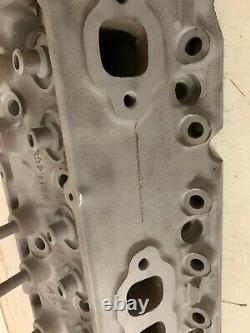 Small Block Chevy 307 327 Gm 3927185 Engine Cylinder Head Nos 1220