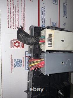 Bloc de jonction de relais de boîte à fusibles du moteur Chevy Express 03-07 15226192