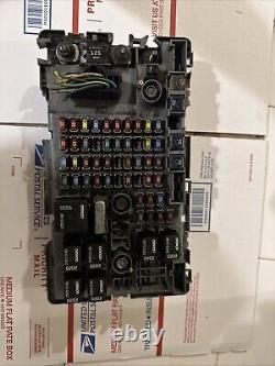 Bloc de jonction de relais de boîte à fusibles moteur 03-07 Chevy Express 15226192 4.8L