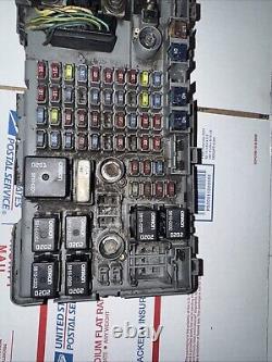 Bloc de jonction de relais de boîte à fusibles moteur 03-07 Chevy Express 15226192 4.8L