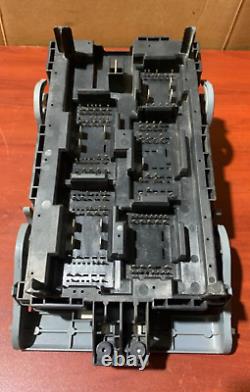 Bloc de jonction du faisceau de câbles du moteur Chevrolet Silverado 2012 22798216