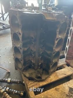 Bloc moteur 350 Chevrolet Camaro 1969 3932388 daté A39 alésage 4,0 
<br/> 