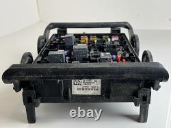 Boîte à fusibles de jonction de puissance du moteur 2018 Chevrolet Suburban OEM 84114437