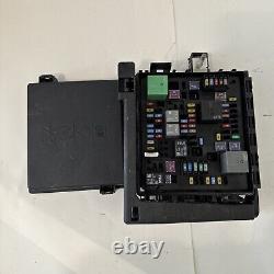 Boîte à fusibles et relais du bloc de jonction moteur OEM Chevrolet Traverse 2019 84303338