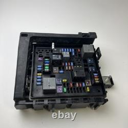 Boîte de fusibles du bloc de jonction de puissance du moteur Chevy Blazer 2019 84412831 Oem