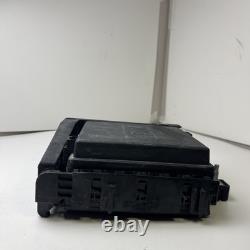 Boîte de fusibles du bloc de jonction de puissance du moteur Chevy Blazer 2019 84412831 Oem