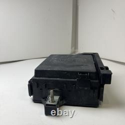 Boîte de fusibles du bloc de jonction de puissance du moteur Chevy Blazer 2019 84412831 Oem