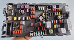 Boîtier de fusibles pour moteur 08 Chevy Express Savana, bloc de connexion pour câblage d'accessoires 25888290
