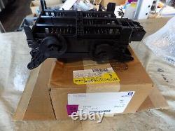 Faisceau de câblage du moteur Chevrolet Silverado 2014 GM OEM 23143469 Bloc de jonction