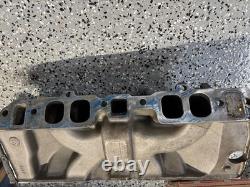 Intake Edelbrock Performer RPM pour gros blocs Chevy à port ovale