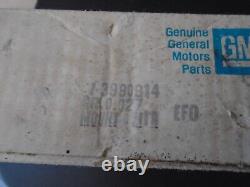 Nos supports moteur Gm Engine 3990914 paire de 2 Chevelle Camaro Chevy II Small Block