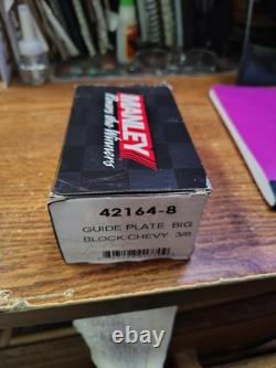 Pièces de moteur Big Block Chevy neuves dans leurs emballages à vendre
