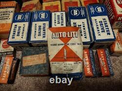 Un Énorme Lot Des Années 1940 -1970 Nos Car Engine Parts Hardware Mopar Autolite In Boxes